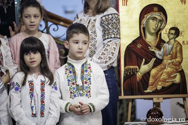 Școala Titu Maiorescu, Clasele I E și pregătitoare D – Colindători la Reședința Mitropolitană 2025