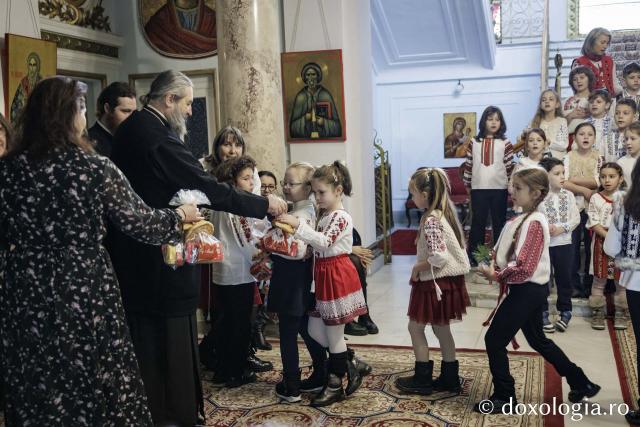 Școala Titu Maiorescu, Clasele I E și pregătitoare D – Colindători la Reședința Mitropolitană 2025