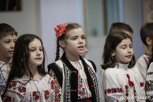 Școala nr. 13 „Alexandru cel Bun” Iași – Colindători la Reședința Mitropolitană 2025