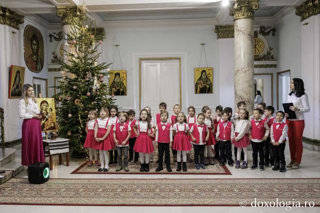 Grădinița nr. 25 din Iași – Colindători la Reședința Mitropolitană 2025