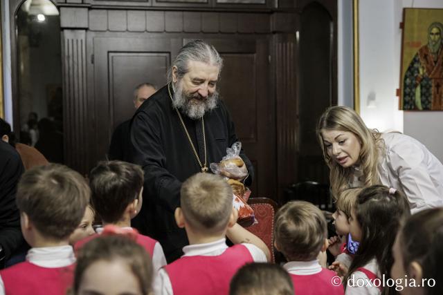 Grădinița nr. 25 din Iași – Colindători la Reședința Mitropolitană 2025