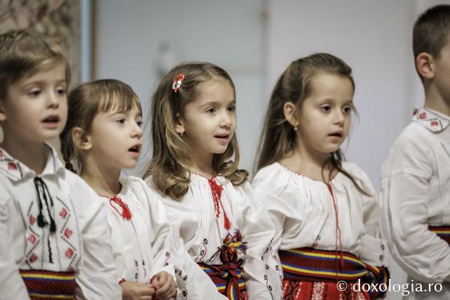 Grădinița nr. 11 din Iași – Colindători la Reședința Mitropolitană 2025