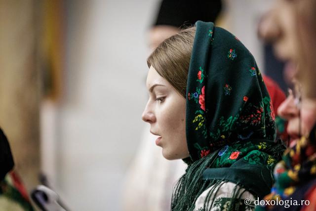 Parohia Mitoc din Protopopiatul Hârlău – Colindători la Reședința Mitropolitană 2025