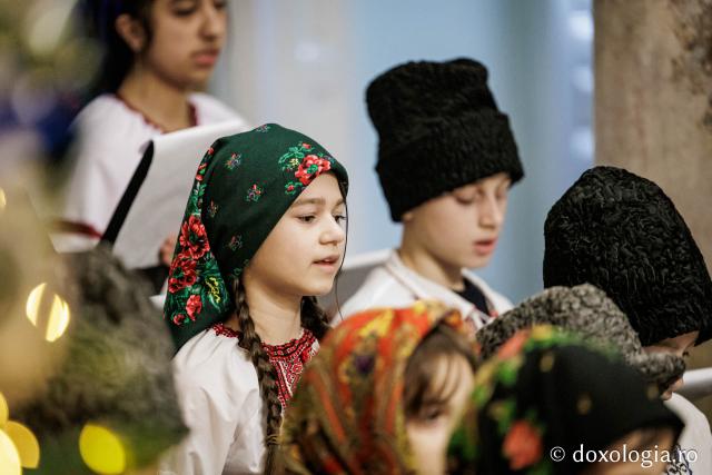 Parohia Mitoc din Protopopiatul Hârlău – Colindători la Reședința Mitropolitană 2025