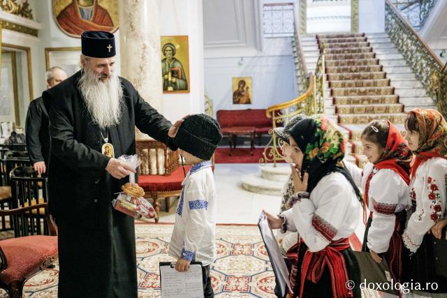 Parohia Mitoc din Protopopiatul Hârlău – Colindători la Reședința Mitropolitană 2025