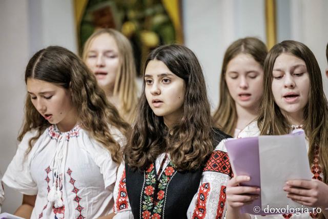 Școala Profesională Focuri – Colindători la Reședința Mitropolitană 2025