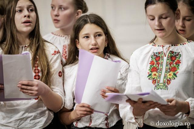 Școala Profesională Focuri – Colindători la Reședința Mitropolitană 2025