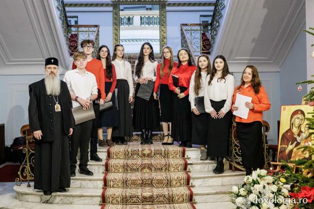 Corul „Sf. Nicolae” Domnesc – Colindători la Reședința Mitropolitană 2025