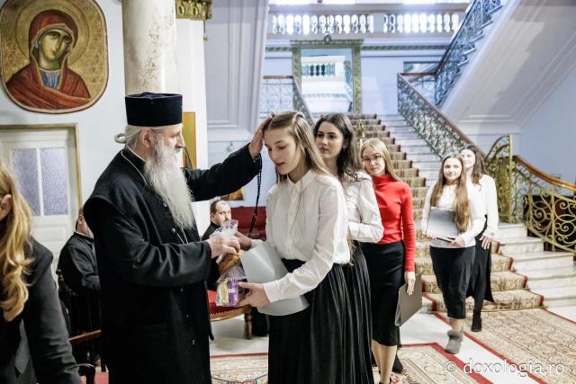 Corul „Sf. Nicolae” Domnesc – Colindători la Reședința Mitropolitană 2025