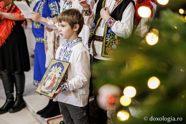 Parohia Vrătești – Colindători la Reședința Mitropolitană 2025