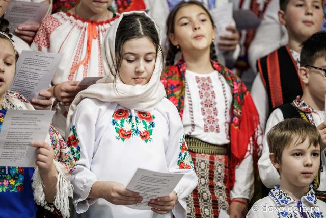 Parohia Vrătești – Colindători la Reședința Mitropolitană 2025