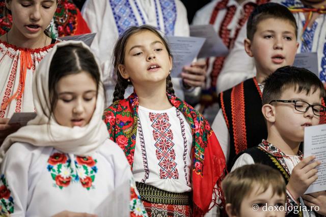 Parohia Vrătești – Colindători la Reședința Mitropolitană 2025