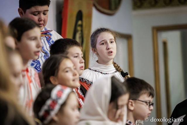 Parohia Vrătești – Colindători la Reședința Mitropolitană 2025