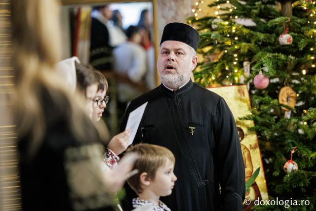 Parohia Vrătești – Colindători la Reședința Mitropolitană 2025