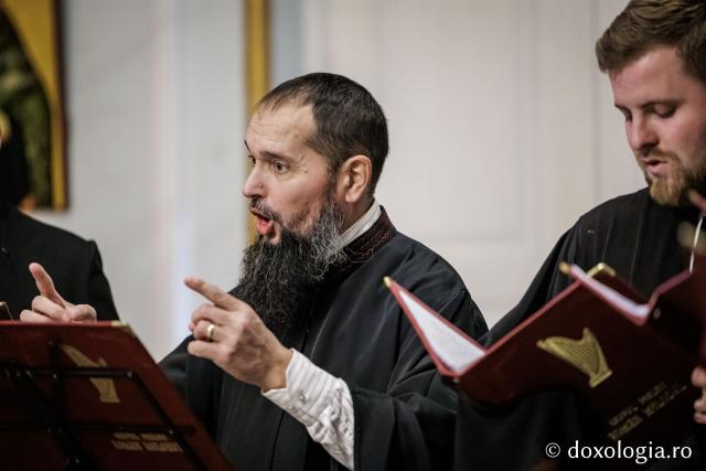 Grupul psaltic „Roman Melodul" din Săveni – Colindători la Reședința Mitropolitană 2025