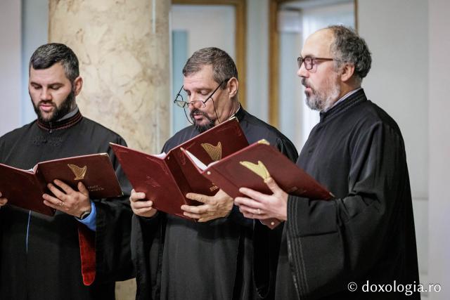 Grupul psaltic „Roman Melodul" din Săveni – Colindători la Reședința Mitropolitană 2025