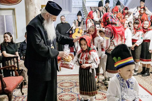 Ansamblul Hurgheșul și Hurgheșelu din parohia Feredeni – Colindători la Reședința Mitropolitană 2025