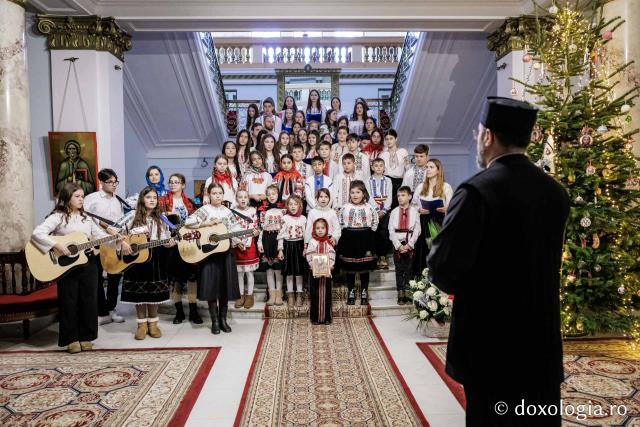  Parohia Rădeni din Protopopiatul Tg. Neamț – Colindători la Reședința Mitropolitană 2025