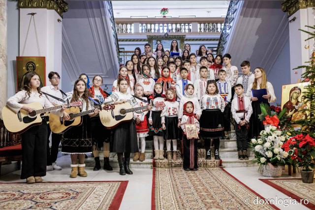  Parohia Rădeni din Protopopiatul Tg. Neamț – Colindători la Reședința Mitropolitană 2025