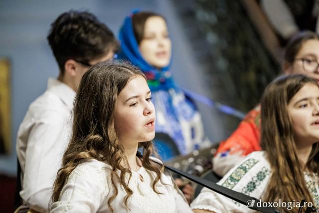  Parohia Rădeni din Protopopiatul Tg. Neamț – Colindători la Reședința Mitropolitană 2025