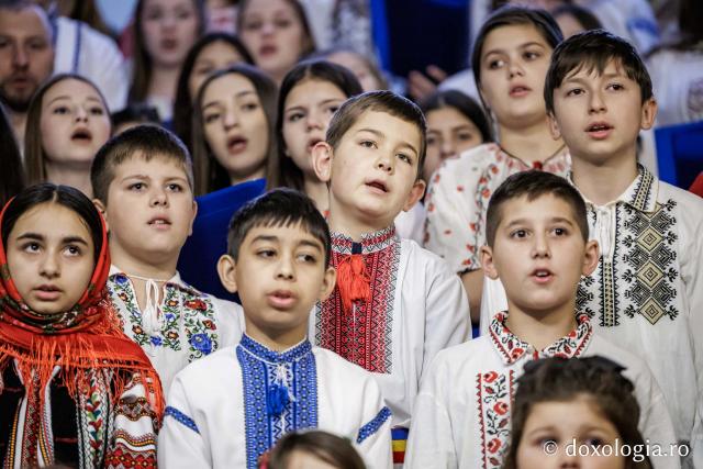  Parohia Rădeni din Protopopiatul Tg. Neamț – Colindători la Reședința Mitropolitană 2025