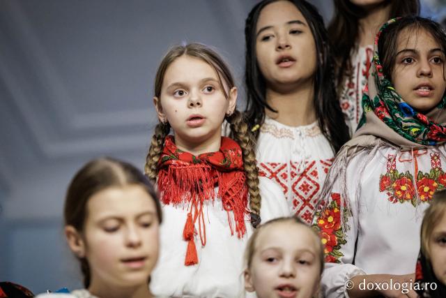  Parohia Rădeni din Protopopiatul Tg. Neamț – Colindători la Reședința Mitropolitană 2025