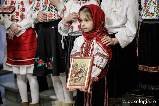  Parohia Rădeni din Protopopiatul Tg. Neamț – Colindători la Reședința Mitropolitană 2025