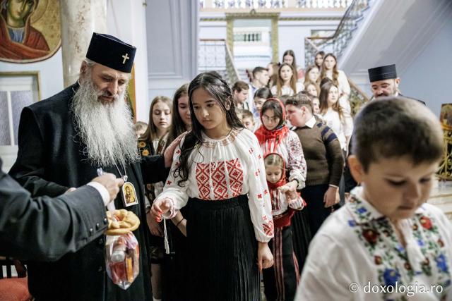  Parohia Rădeni din Protopopiatul Tg. Neamț – Colindători la Reședința Mitropolitană 2025