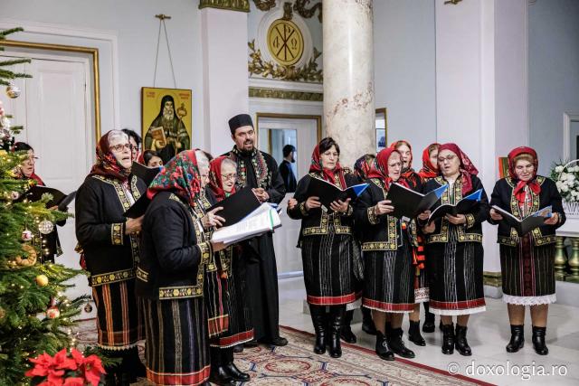 Parohia Focuri – Colindători la Reședința Mitropolitană 2025