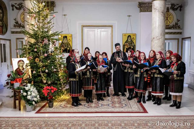 Parohia Focuri – Colindători la Reședința Mitropolitană 2025