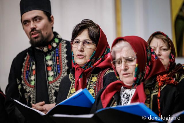 Parohia Focuri – Colindători la Reședința Mitropolitană 2025