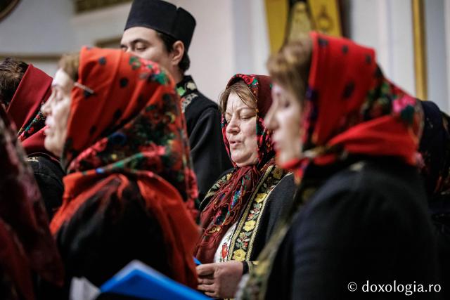 Parohia Focuri – Colindători la Reședința Mitropolitană 2025