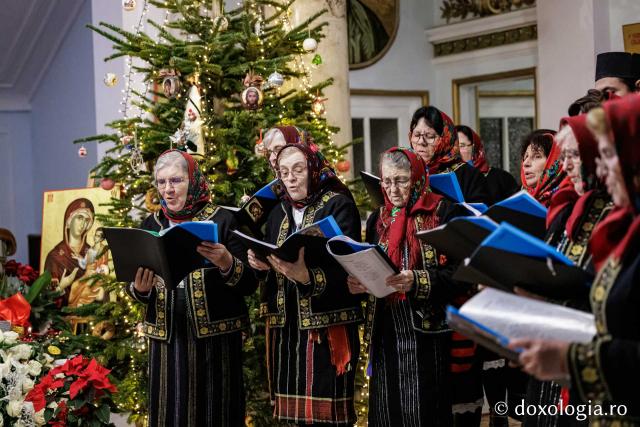 Parohia Focuri – Colindători la Reședința Mitropolitană 2025