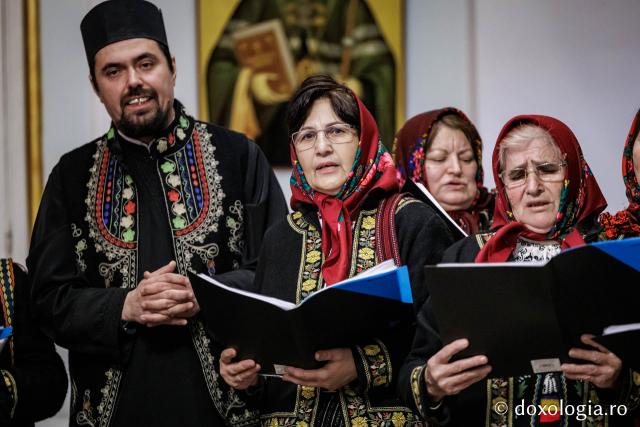 Parohia Focuri – Colindători la Reședința Mitropolitană 2025