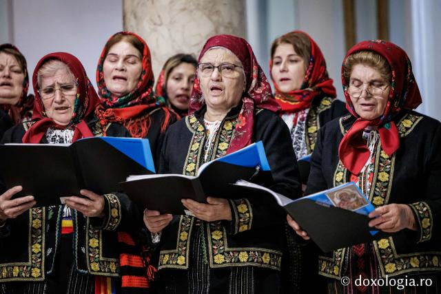 Parohia Focuri – Colindători la Reședința Mitropolitană 2025