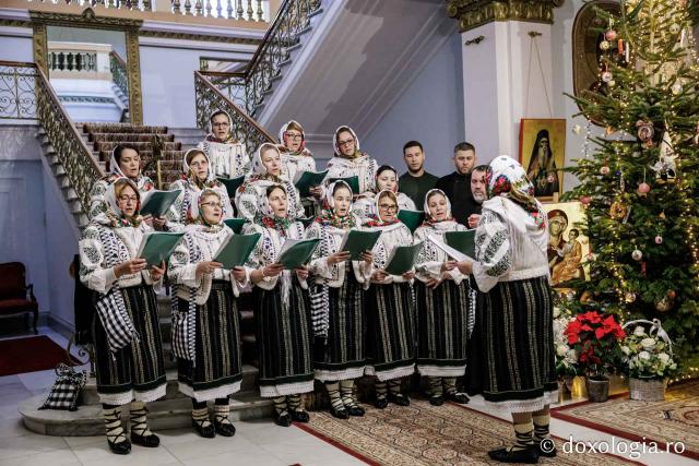 Corul Bucuria Credinței din Parohia Ciurea – Colindători la Reședința Mitropolitană 2025