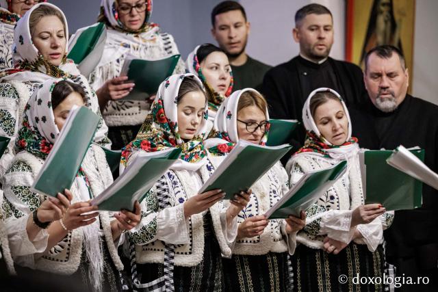 Corul Bucuria Credinței din Parohia Ciurea – Colindători la Reședința Mitropolitană 2025