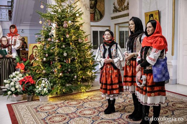 Pe aripi de colind – Colindători la Reședința Mitropolitană 2025