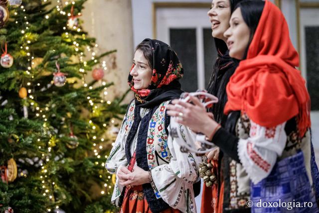 Pe aripi de colind – Colindători la Reședința Mitropolitană 2025