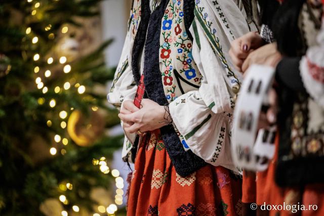 Pe aripi de colind – Colindători la Reședința Mitropolitană 2025
