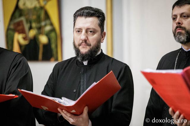 Corul Protopopiatului Iași 1 – Colindători la Reședința Mitropolitană 2025