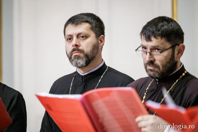 Corul Protopopiatului Iași 1 – Colindători la Reședința Mitropolitană 2025