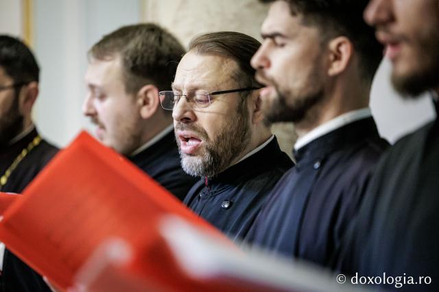 Corul Protopopiatului Iași 1 – Colindători la Reședința Mitropolitană 2025