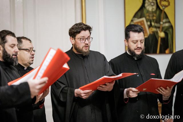 Corul Protopopiatului Iași 1 – Colindători la Reședința Mitropolitană 2025