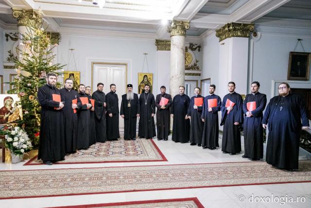 Corul Protopopiatului Iași 1 – Colindători la Reședința Mitropolitană 2025