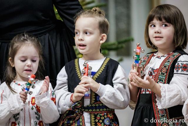 Grădinița nr. 16 din Iași – Colindători la Reședința Mitropolitană 2025