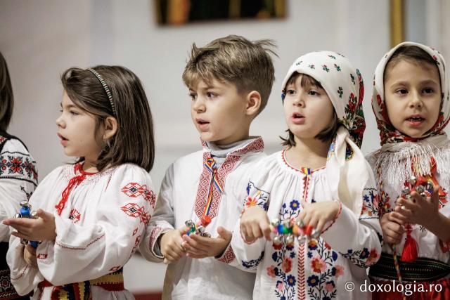 Grădinița nr. 16 din Iași – Colindători la Reședința Mitropolitană 2025