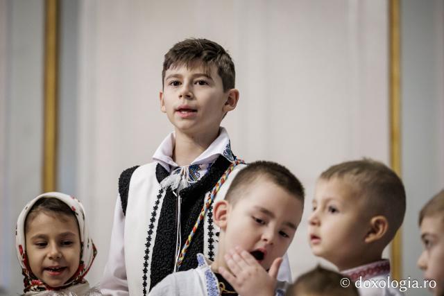 Grădinița nr. 16 din Iași – Colindători la Reședința Mitropolitană 2025