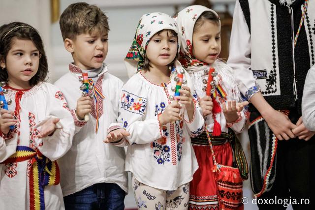 Grădinița nr. 16 din Iași – Colindători la Reședința Mitropolitană 2025