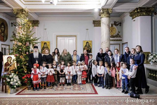 Grădinița nr. 16 din Iași – Colindători la Reședința Mitropolitană 2025